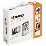 Sconto 9% BTicino 364613 kit video monofamiliare Classe 100V16... Punto luce